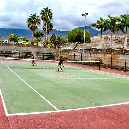 公寓 Orlando La Laguna 阿德耶